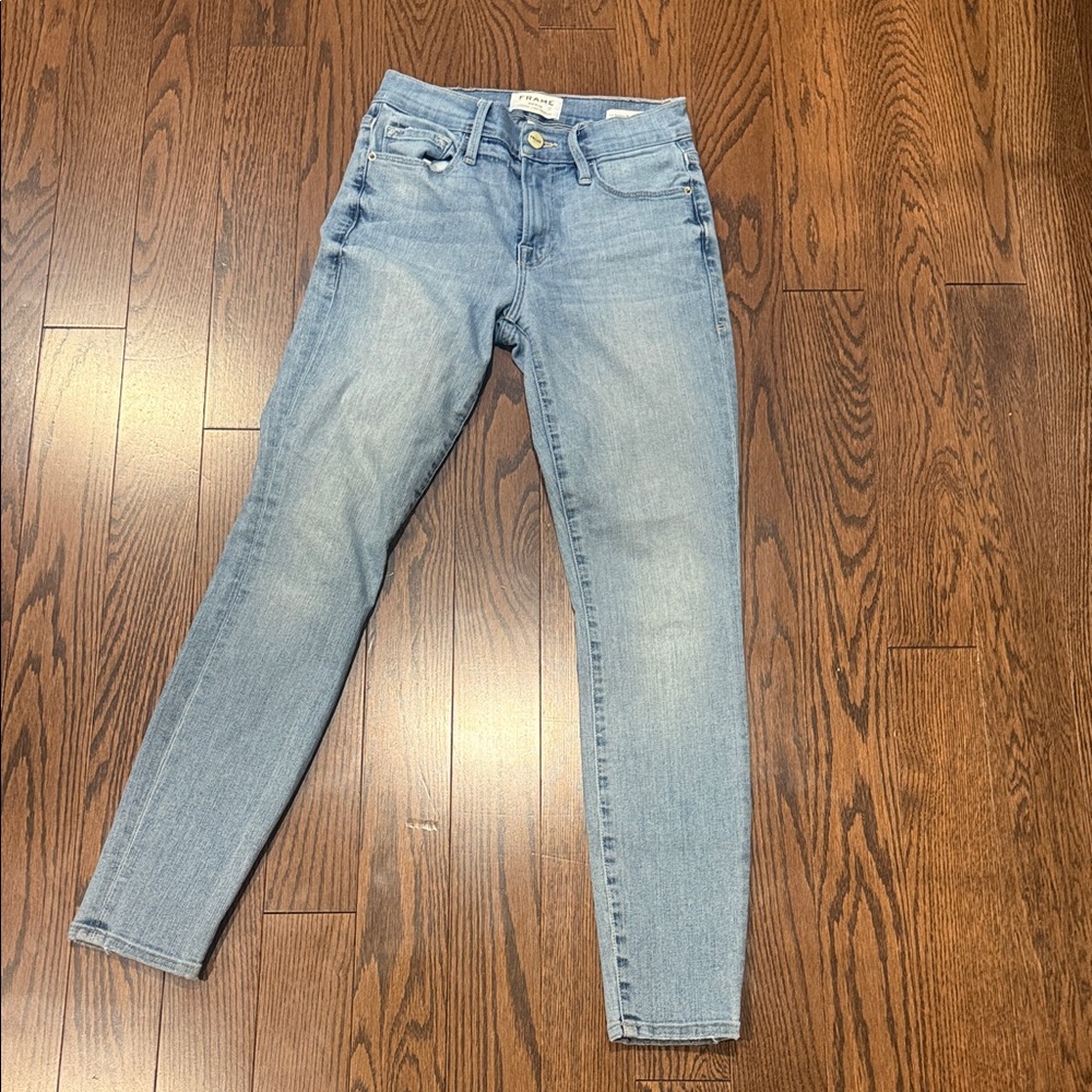FRAME Le Skinny de Jeanne Light Wash Jeans – Size 24